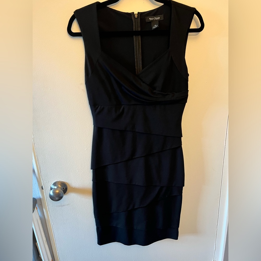 White House Black Market Instantly Slimming Little Black Dress Size 6‎